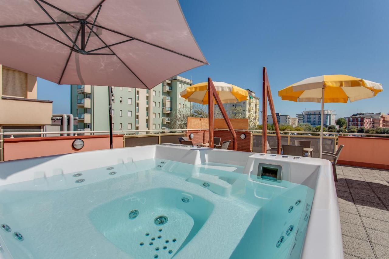 Hotel Joli Cesenatico Εξωτερικό φωτογραφία