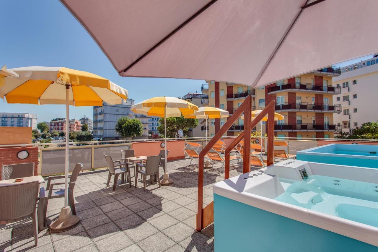 Hotel Joli Cesenatico Εξωτερικό φωτογραφία