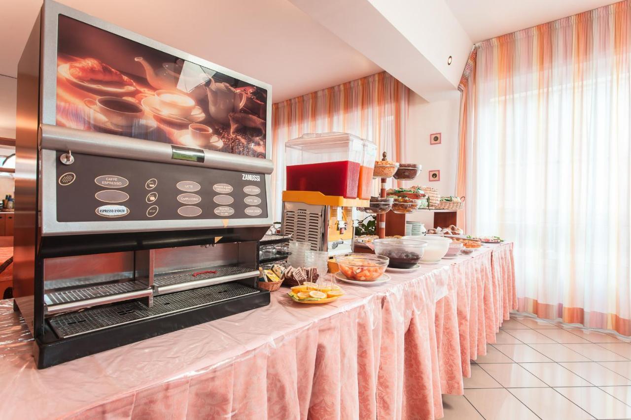Hotel Joli Cesenatico Εξωτερικό φωτογραφία