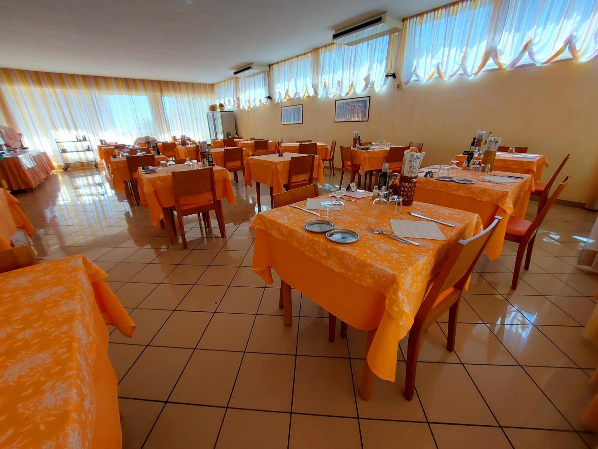 Hotel Joli Cesenatico Εξωτερικό φωτογραφία